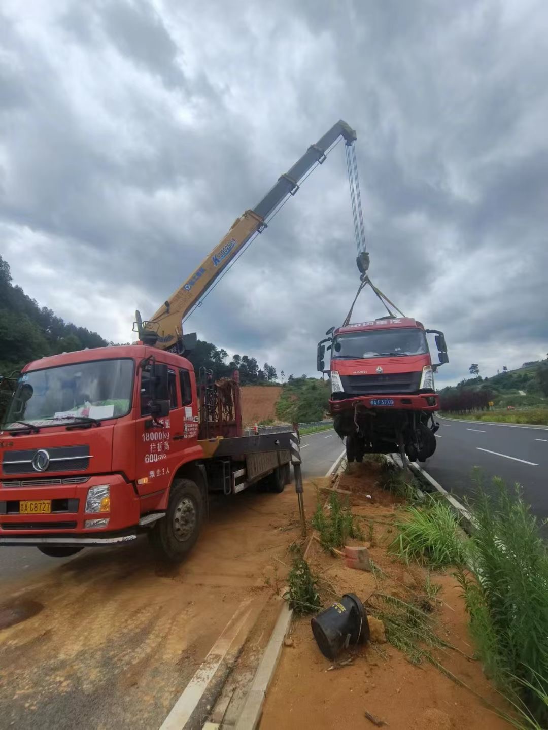 阿拉山口市吊车出租公司在日常生活中对吊车要怎样检查